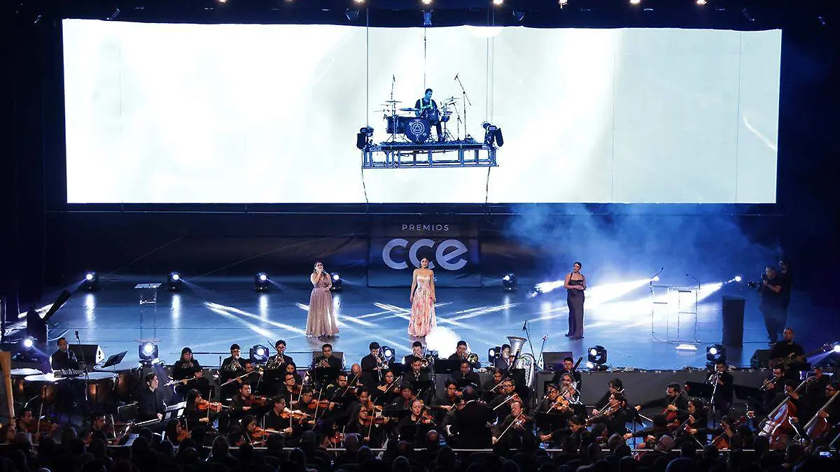 La gala del Consejo Consultor Empresarial (CCE), que celebró la excelencia empresarial poblana