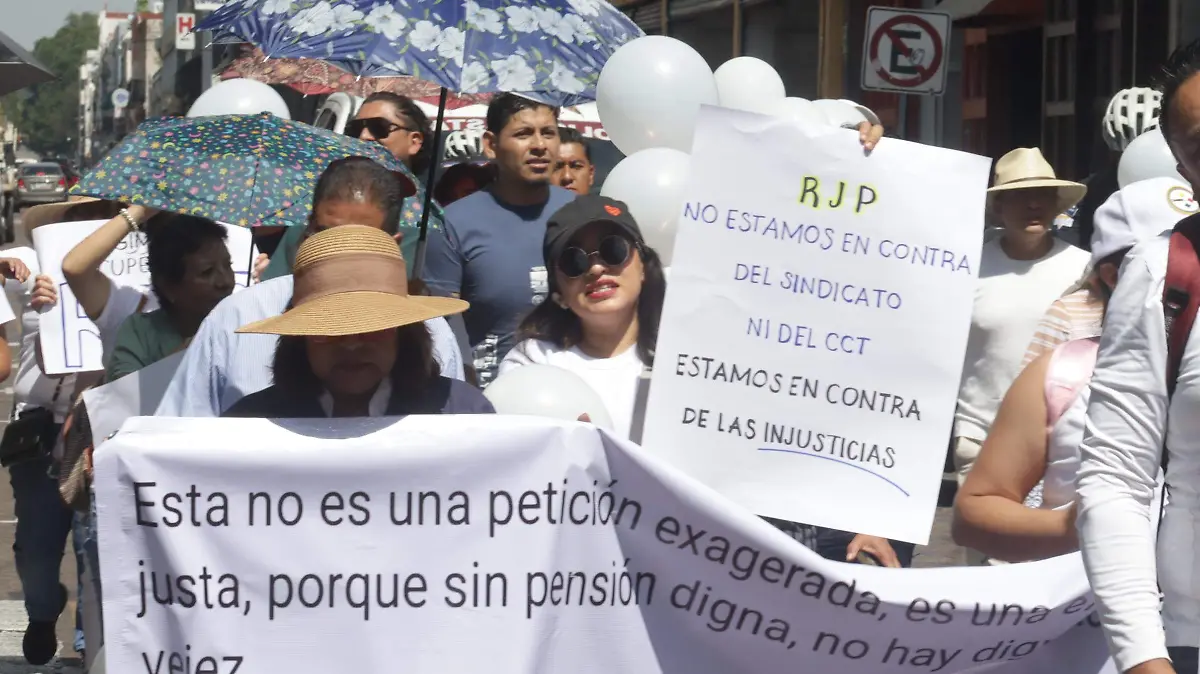 Trabajadores sindicalizados del IMSS en Puebla