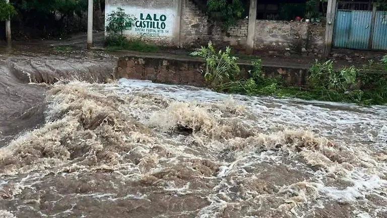 Las lluvias constantes de los últimos días han puesto en preocupación a los habitantes del municipio de Jolalpan