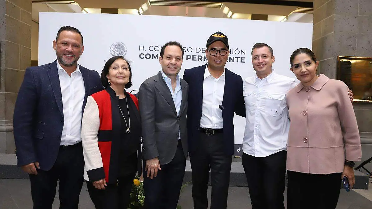 El senador Néstor Camarillo Medina anunció este 27 de agosto su incorporación a la bancada de Movimiento Ciudadano
