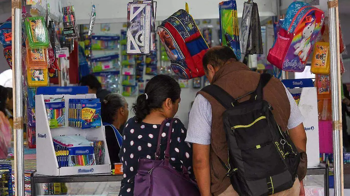 Cómo optimizar tu presupuesto para el ciclo escolar 2025-2026