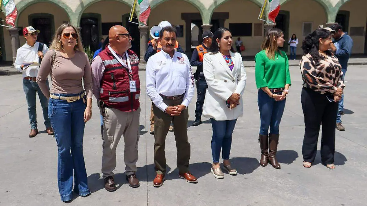 La presidenta Tonantzin Fernández reconoció la participación de las y los colaboradores municipales