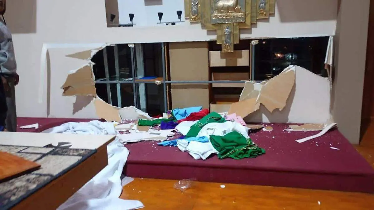 Un masculino ingresó al recinto religioso con el fin de sustraer una serie de objetos valiosos