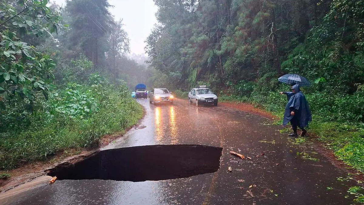 socavon en Tlatlauquitepec