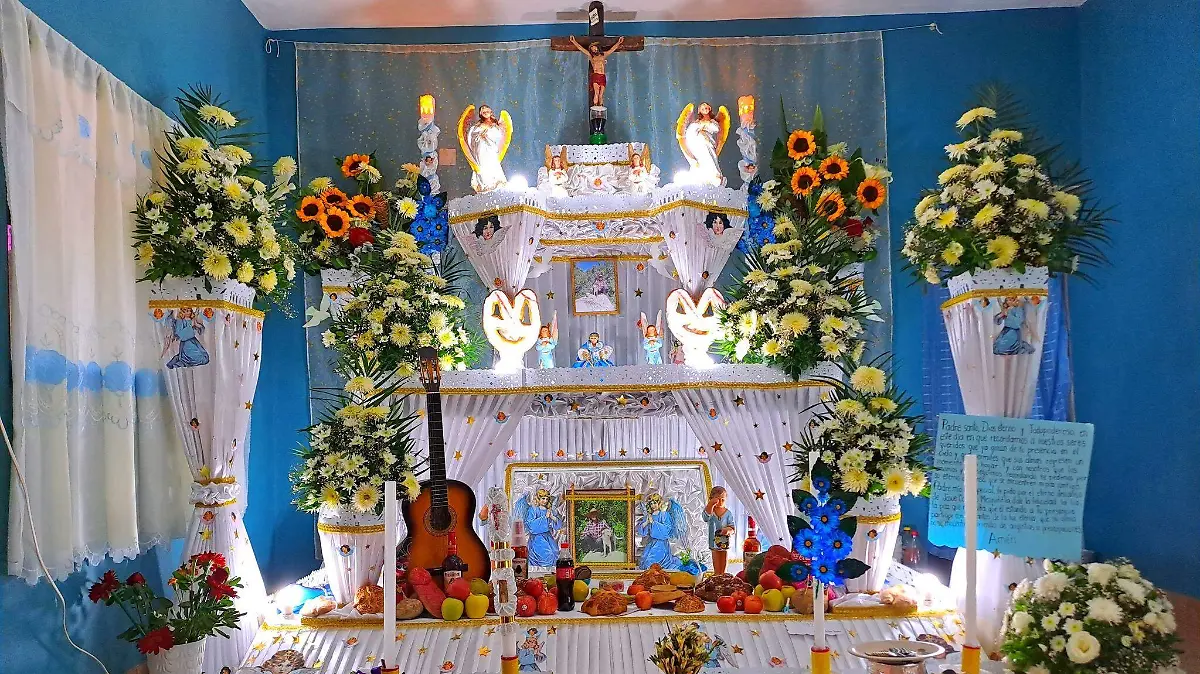 Altares monumentales en Huaquechula un viaje al corazón del Día de Muertos