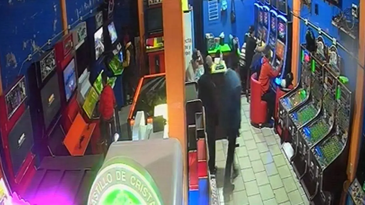 juego videojuegos en Tetela cuando su homicida lo atacó 