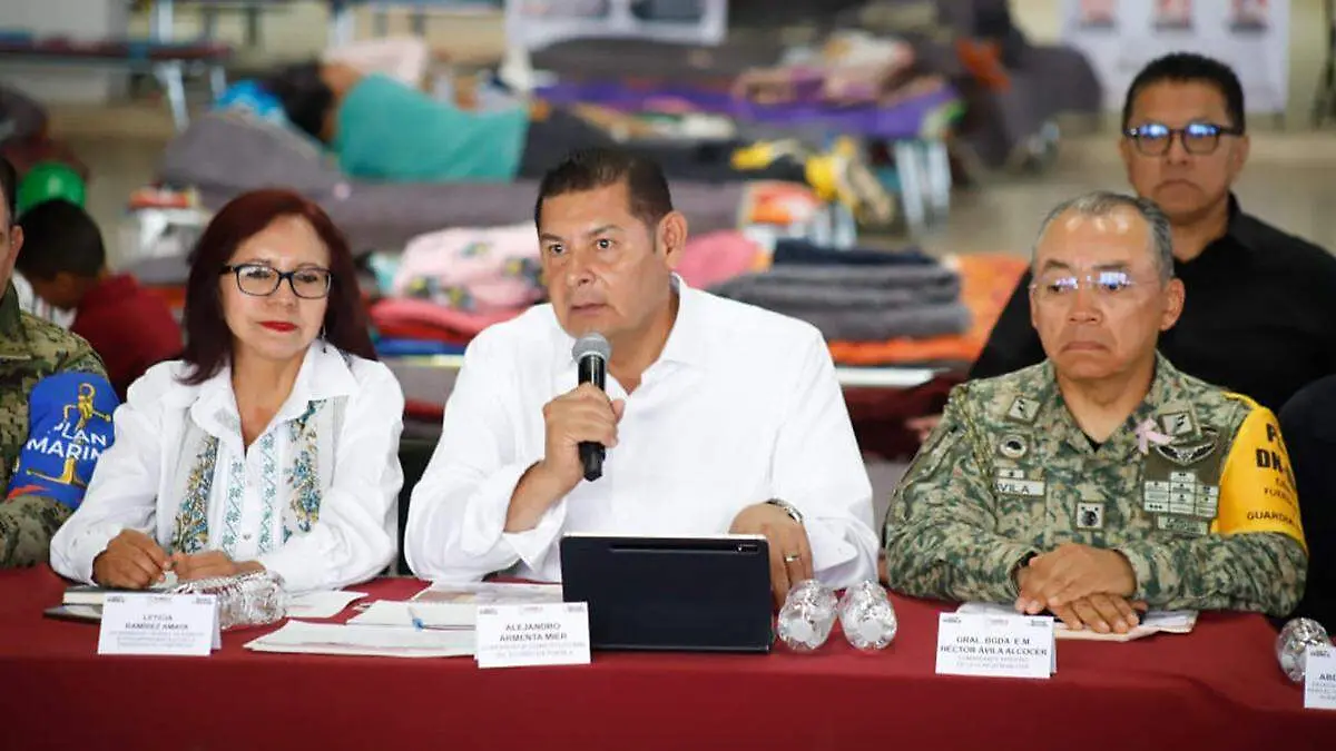 El mandatario aseguró que el gobierno no recurrirá a contratar líneas de crédito para atender la contingencia en las Sierras