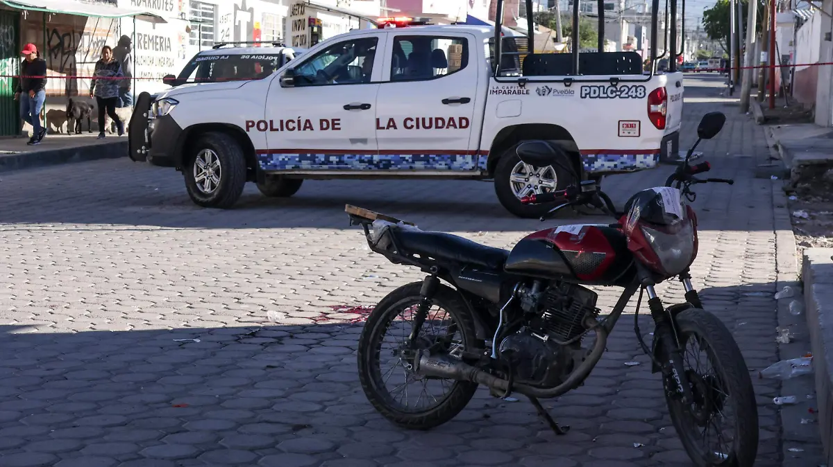 atacan a dos hermanos en la colonia santa anita,uno murió