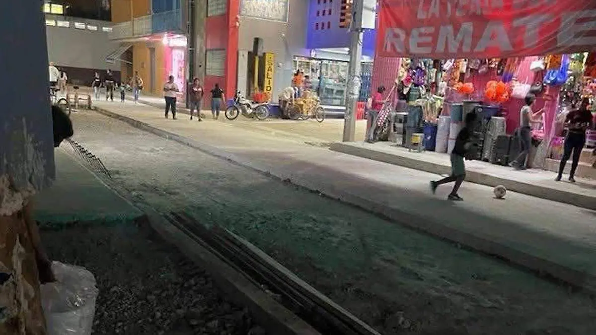 La mujer sufrió lesiones en la pierna y la pantorrilla