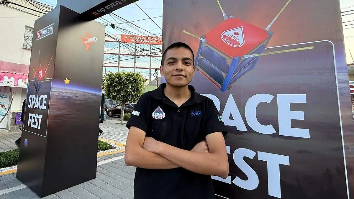 Marco Antonio Pérez Alejo Construye tu Casa, universitario UPAEP nanosatélite Octavio Mendoza