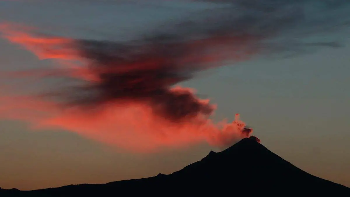 volcan popocatepetl fumarola
