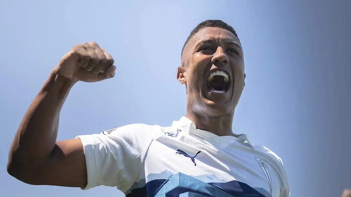 Jhojan Valencia, mediocentro capaz de equilibrar a un equipo táctica y emocionalmente