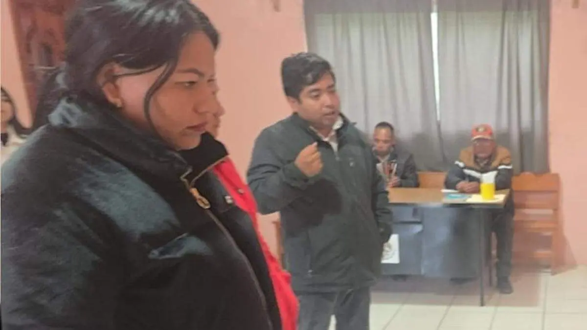 autoridadeas apoyan a la adolescente 