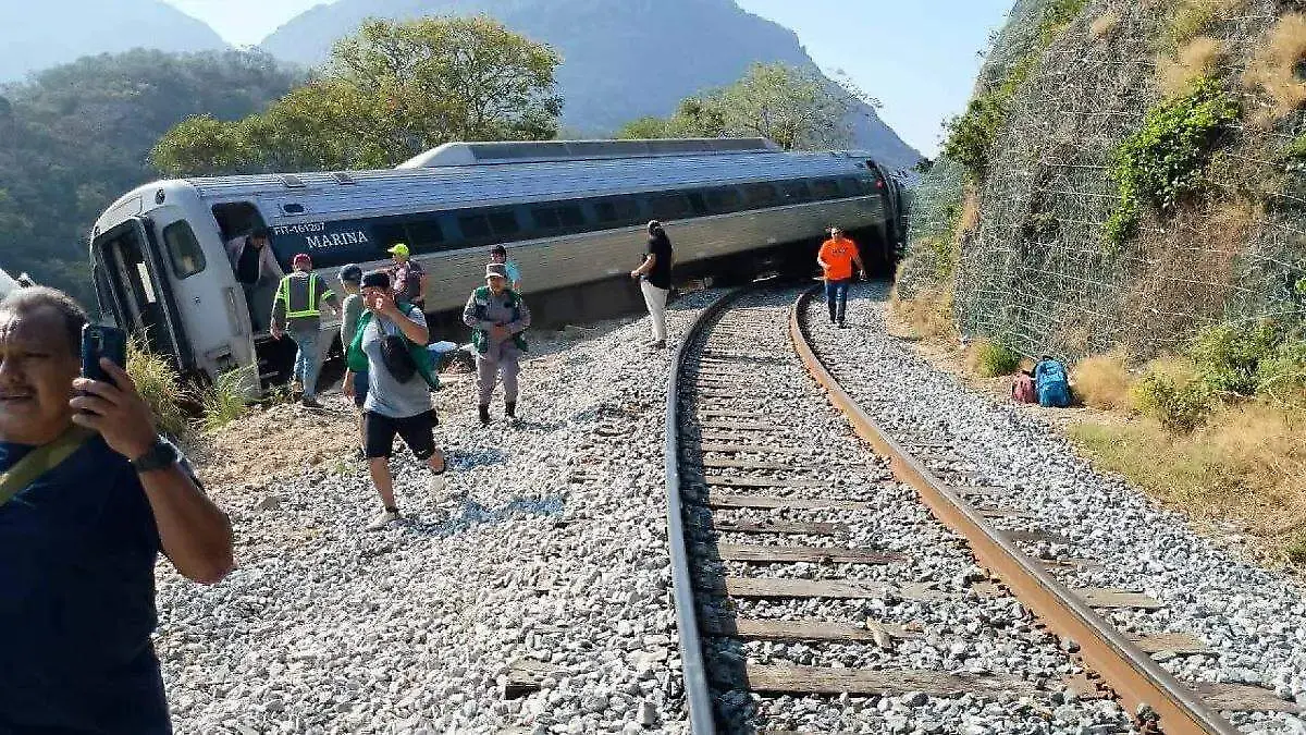 La venta de vagones del Tren Turístico Puebla-Cholula al proyecto interoceánico volvió al centro de la conversación tras el accidente en Oaxaca