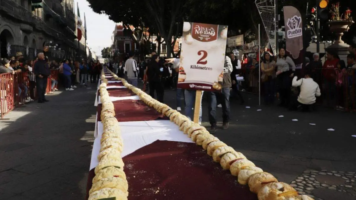 Rosca de Reyes en el zocalo de Puebla
