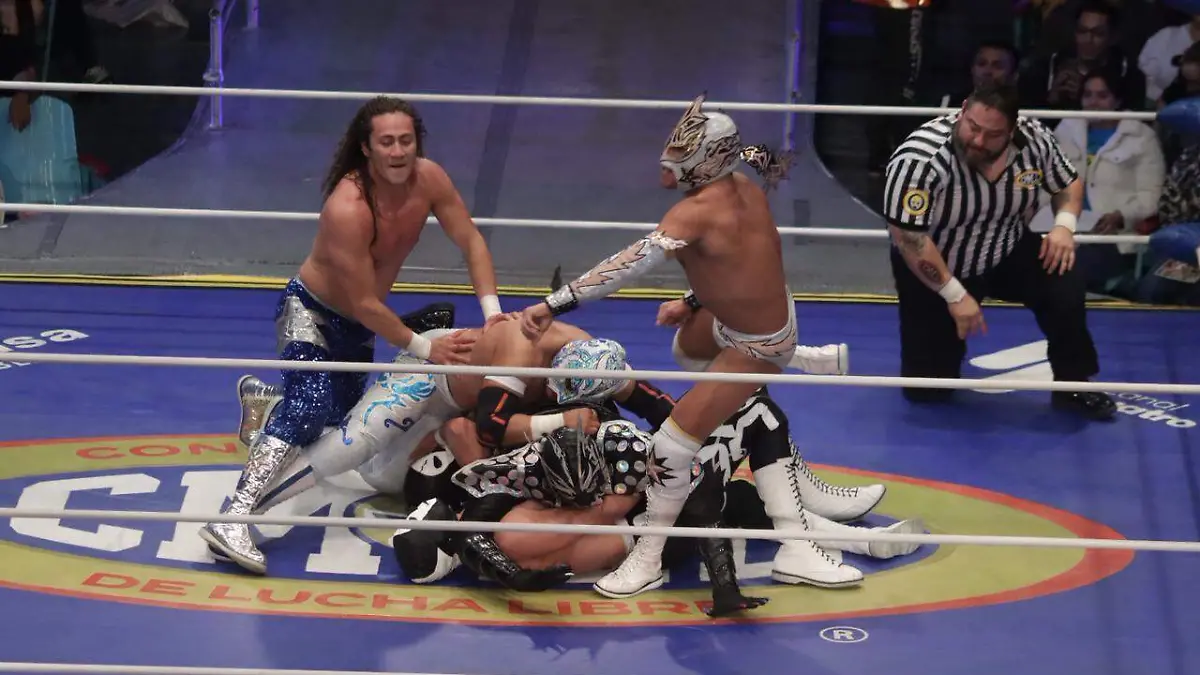 Star Jr., Fugaz y Stigma rinden a los Calavera I y II junto a Kraneo en la lucha semifinal. 