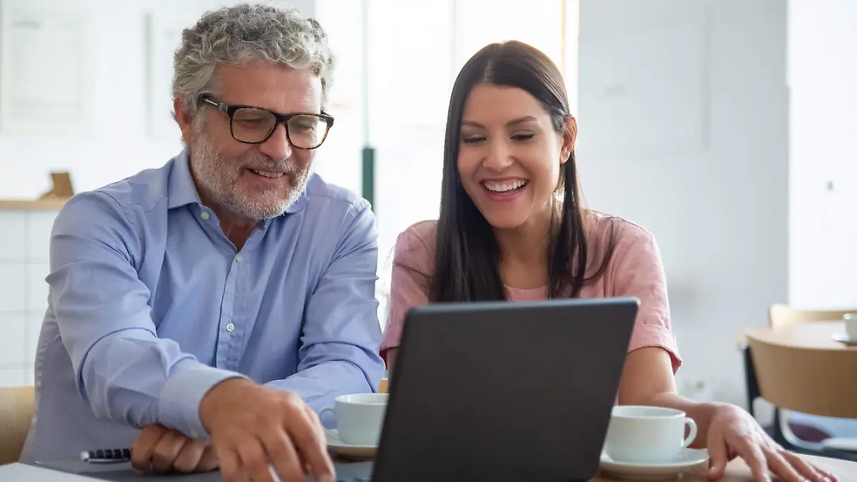 Estudiar el bachillerato sin horarios fijos ni traslados es posible con Prepa en Línea SEP