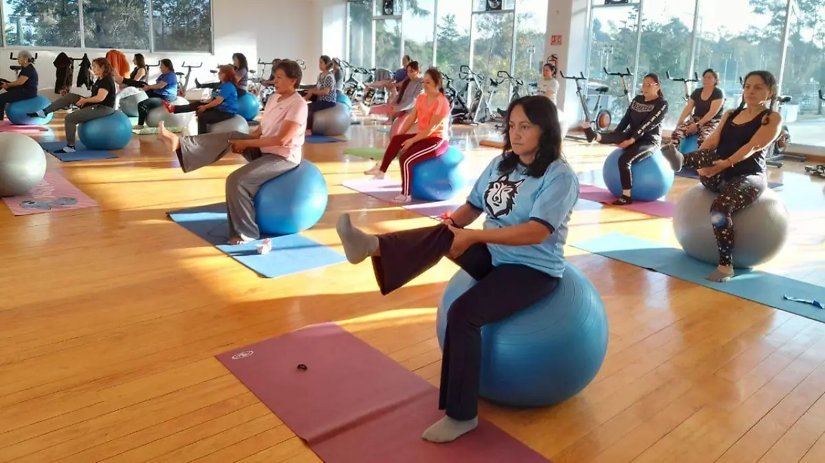 La BUAP abre clases de yoga y pilates con horarios matutinos y vespertinos para público en general.