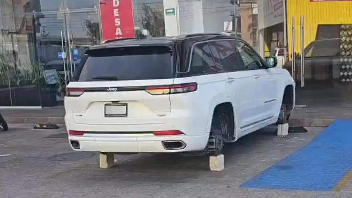 Transeúntes que se percataron de la situación dieron aviso a la Policía Municipal de San Andrés Cholula