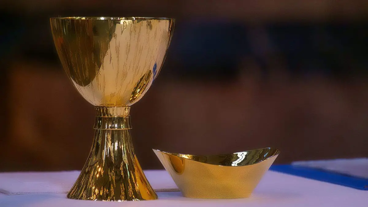 La Iglesia explica qué es la profanación eucarística y cómo responder ante estos actos