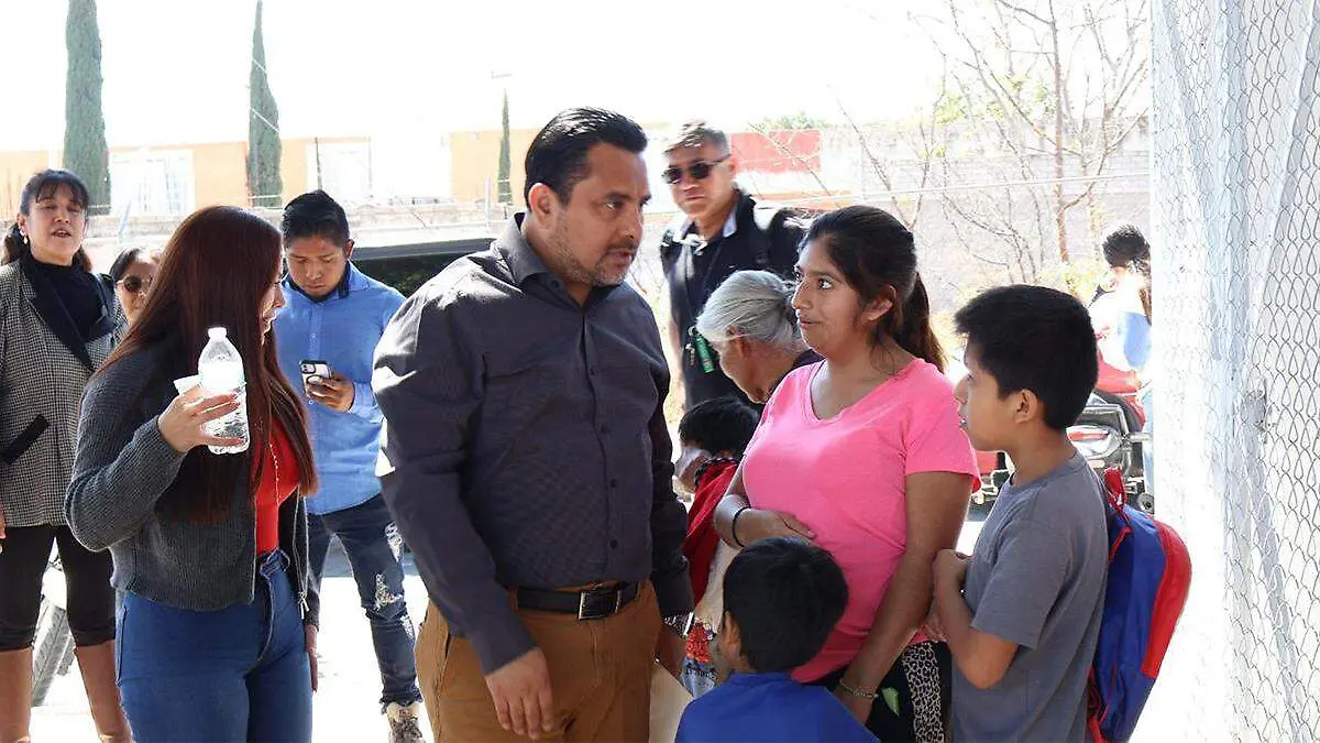 El alcalde Alejandro Barroso señaló que esta jornada marca el arranque del trabajo territorial del Ayuntamiento durante 2026
