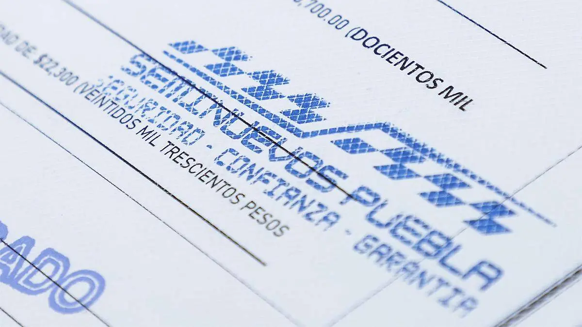 El primer contacto con la agencia se dio a través de redes sociales, donde Seminuevos Puebla ofrecía vehículos a precios atractivos