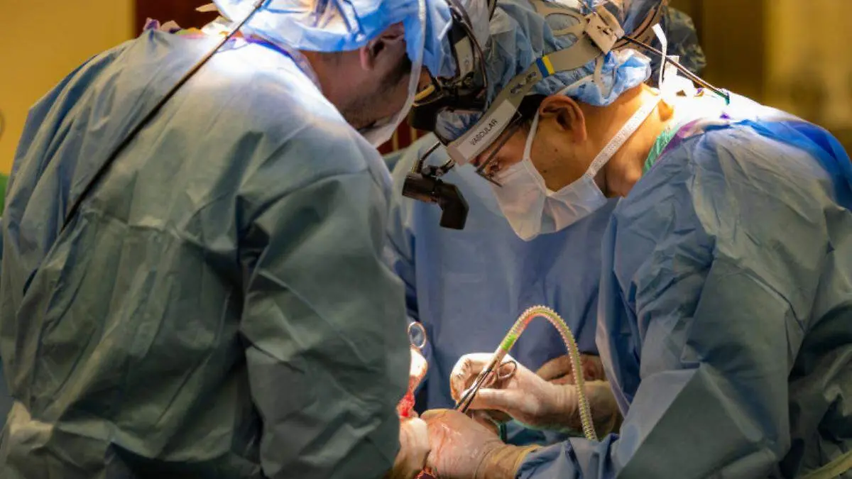 operacion pulmonar para colocar dispositivo que sustituye a los pulmones