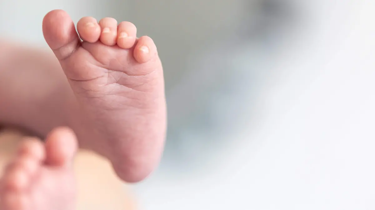 El menor, originario de Puebla, no contaba con su esquema de vacunación completo