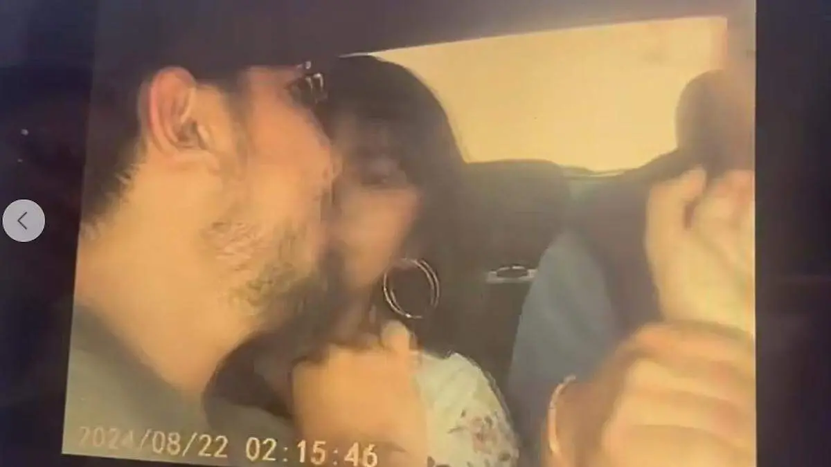 conducto de Uber en Puebla suplica a ladrones no llevarse su auto y los enfrente acelerando la unidad