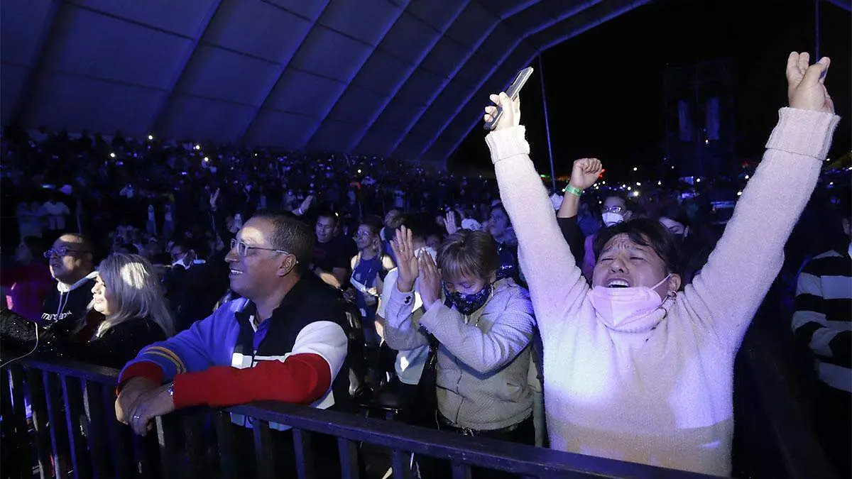 La Feria de Puebla 2026 cerraría con una noche de baladas románticas y pop clásico