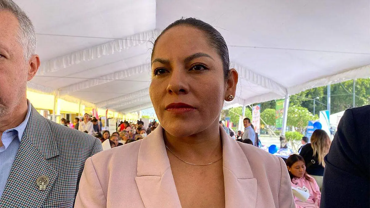 Explicó que los negocios de este tipo cierran a las 230 horas, pero recalcó que en caso de que se reduzcan los horarios así se cumplirá