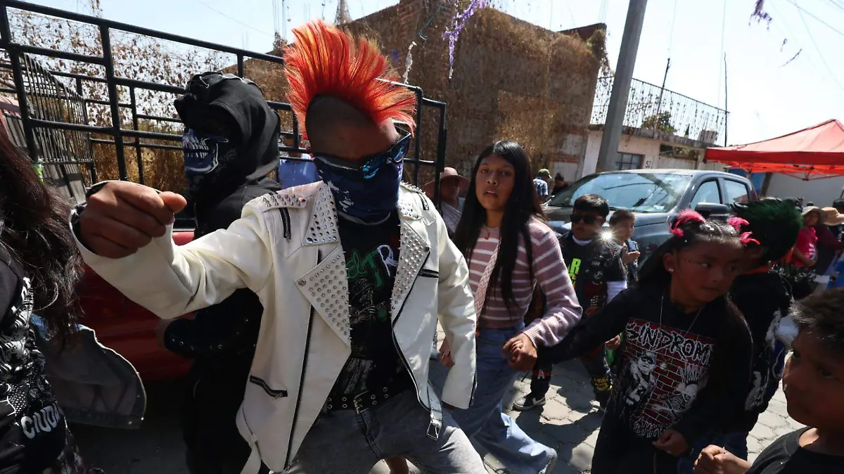 punk carnaval la resurreción 