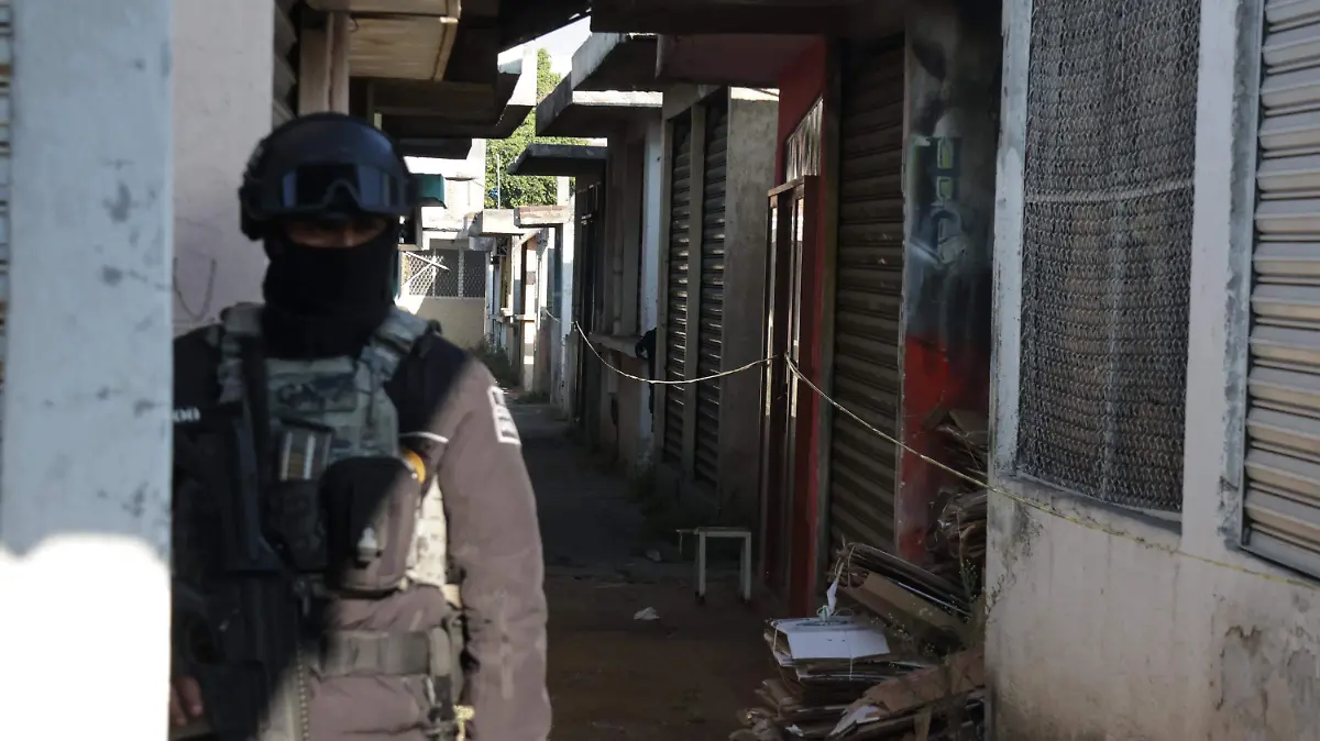 operativo en mercado morelos por restos humanos