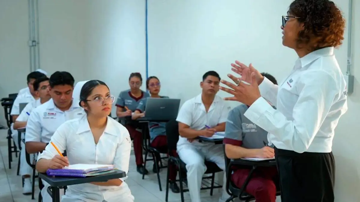 La USEP puso en marcha su convocatoria 2026 para jóvenes interesados en estudiar carreras del área médica