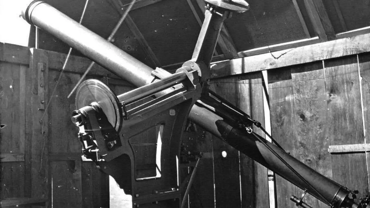 Este es el telescopio que instalaron los franceses en el observatorio astronómico ubicado en el Fuerte de Loreto. 