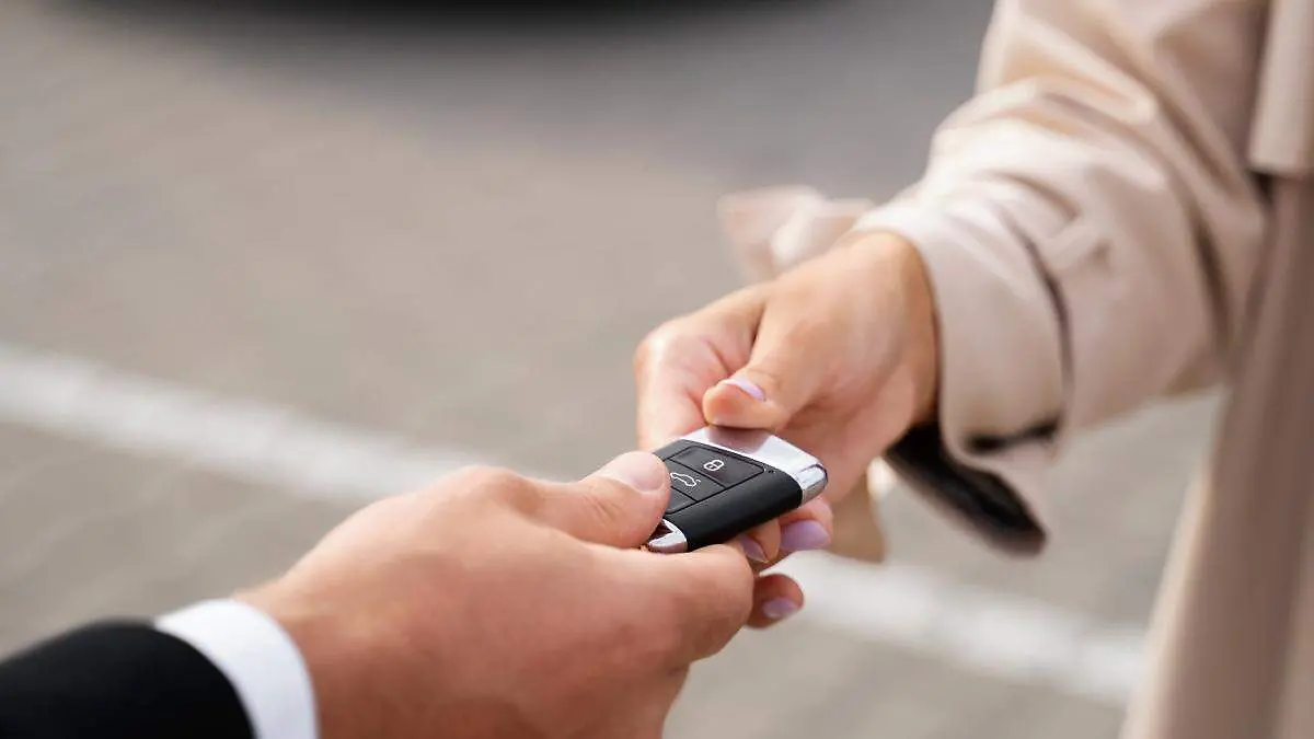 El Libro Azul es tu aliado perfecto al momento de vender o comprar un auto seminuevo