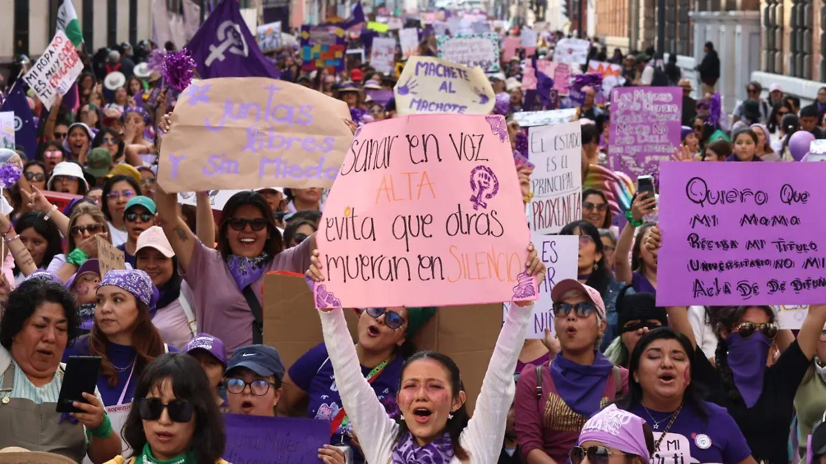 Miles de mujeres marchan en Puebla en el 8M para exigir justicia y frenar la violencia de género