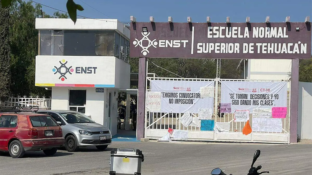 El colectivo estudiantil de la Normal de Tehuacán manifestó su interés en participar activamente en los procesos institucionales