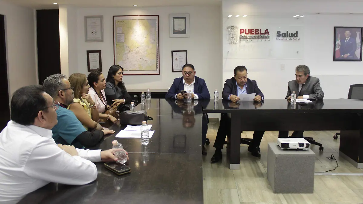 En reunión con autoridades, el sindicato puso como prioridad la seguridad laboral,