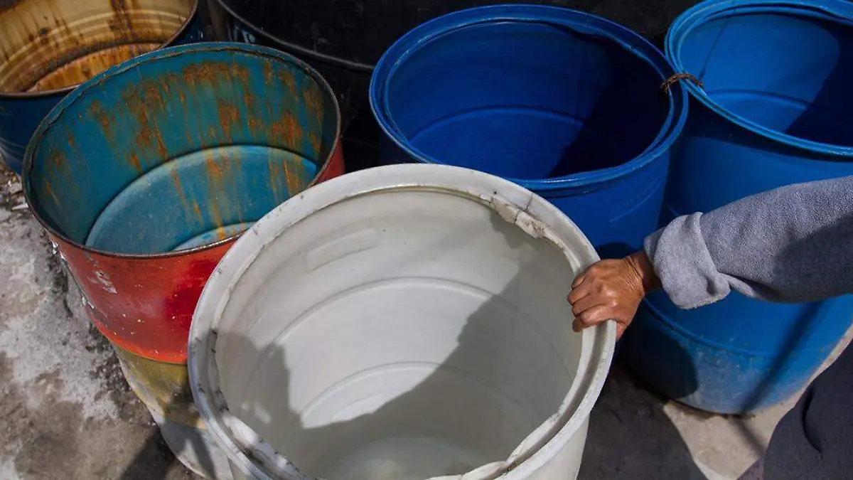 A nivel nacional, el Inegi registró 18 municipios sin disponibilidad de red pública de agua