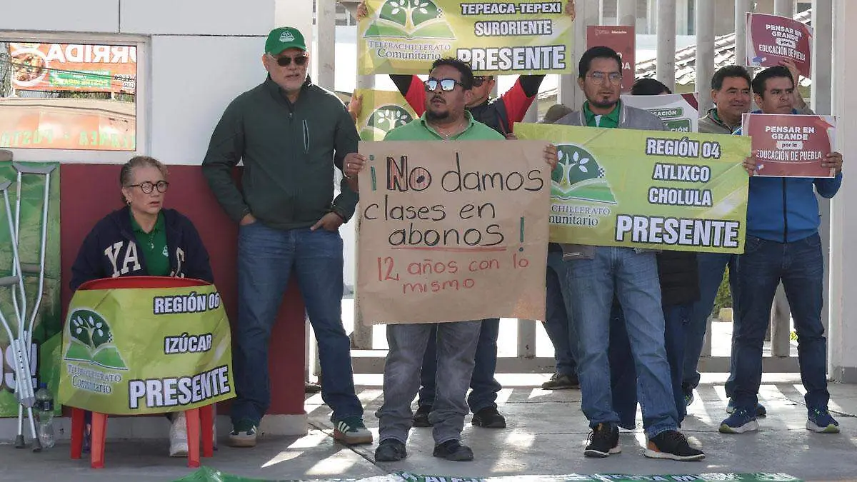 su labor por educar a niños de comunidades con menos de 2500 pobladores no es reconocida, maestros de telebachilleratos