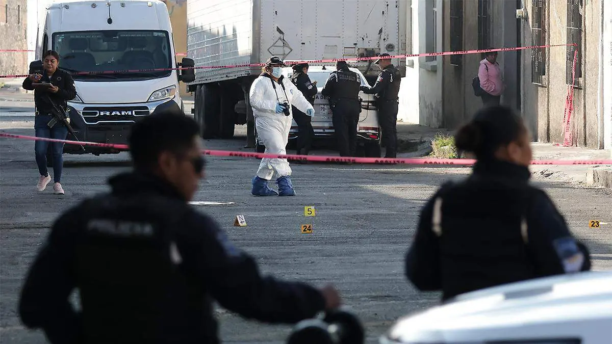 Testigos indicaron que los agresores huyeron rápidamente tras el ataque, sin que hasta el momento se tenga información sobre su paradero