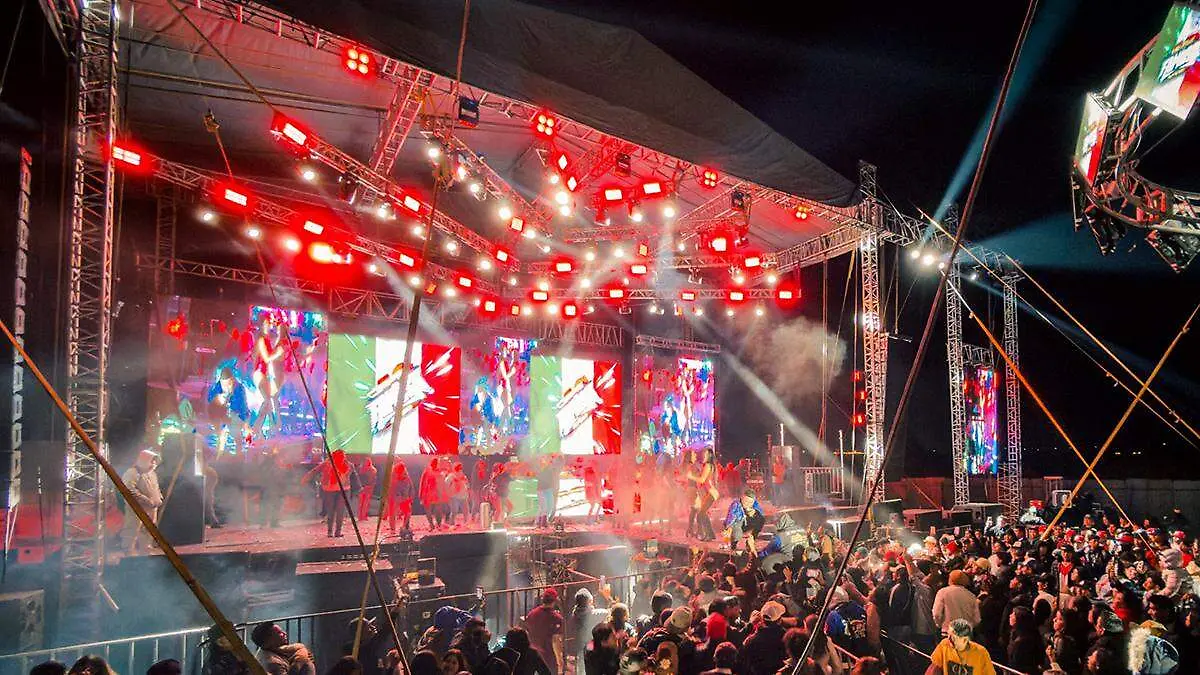 La confirmación de su show la dio a conocer a través de redes sociales como Facebook