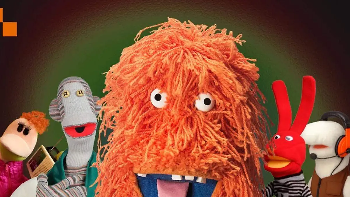 El show en vivo de Radio Guaripolo II basado en el noticiero de títeres chileno 31 Minutos