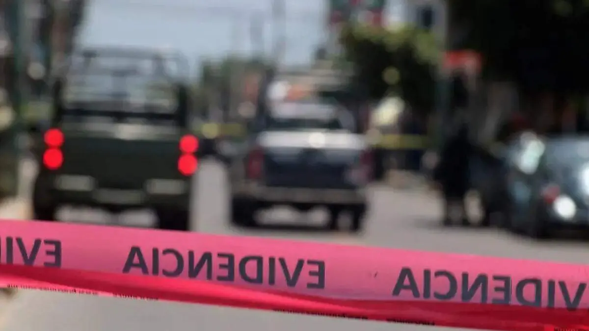 cinta policial de color rojo, evidencias