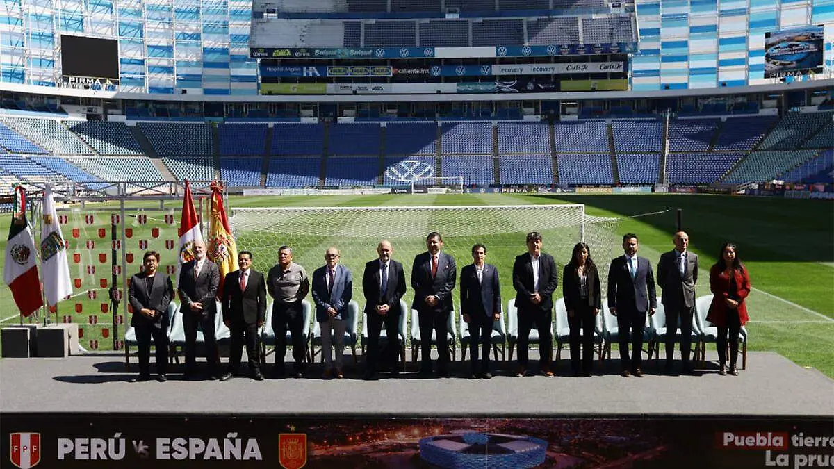 Perú también entiende el tamaño del escaparate.