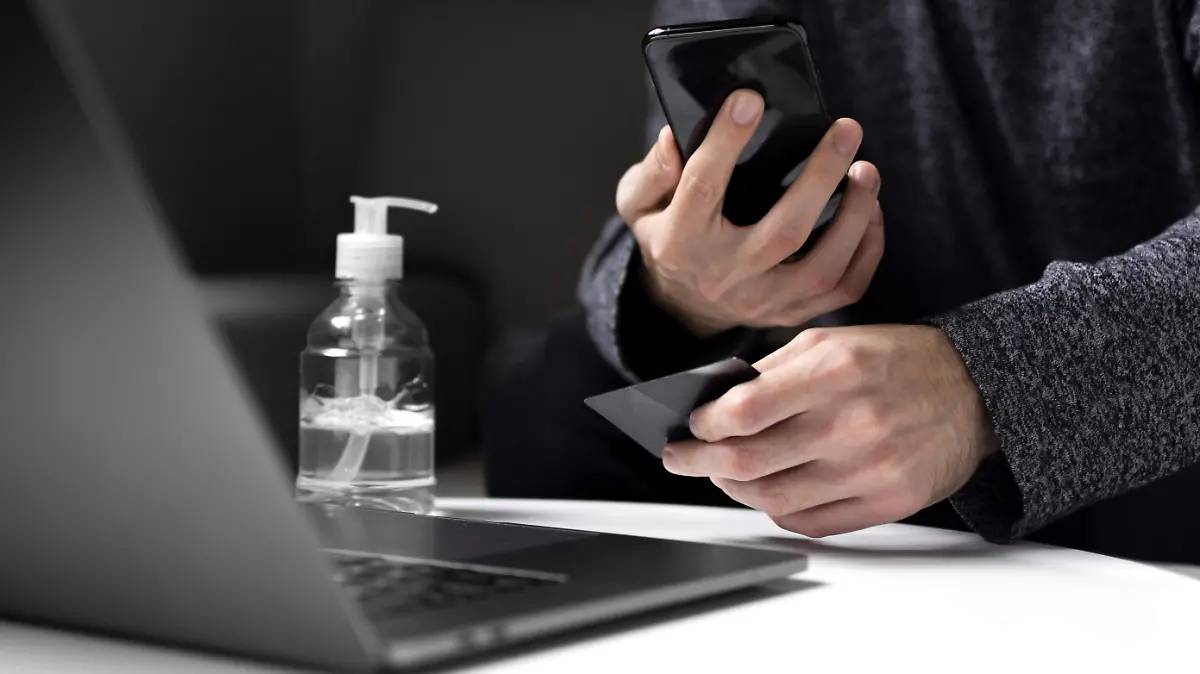 La prevención y el uso responsable de la información personal son clave para evitar caer en fraudes digitales.