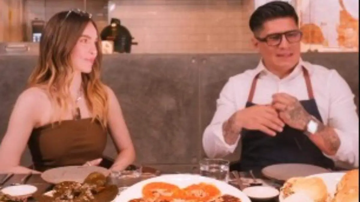 Belinda se dejó conquistar por los sabores tradicionales de Puebla en una degustación que reunió cocina local