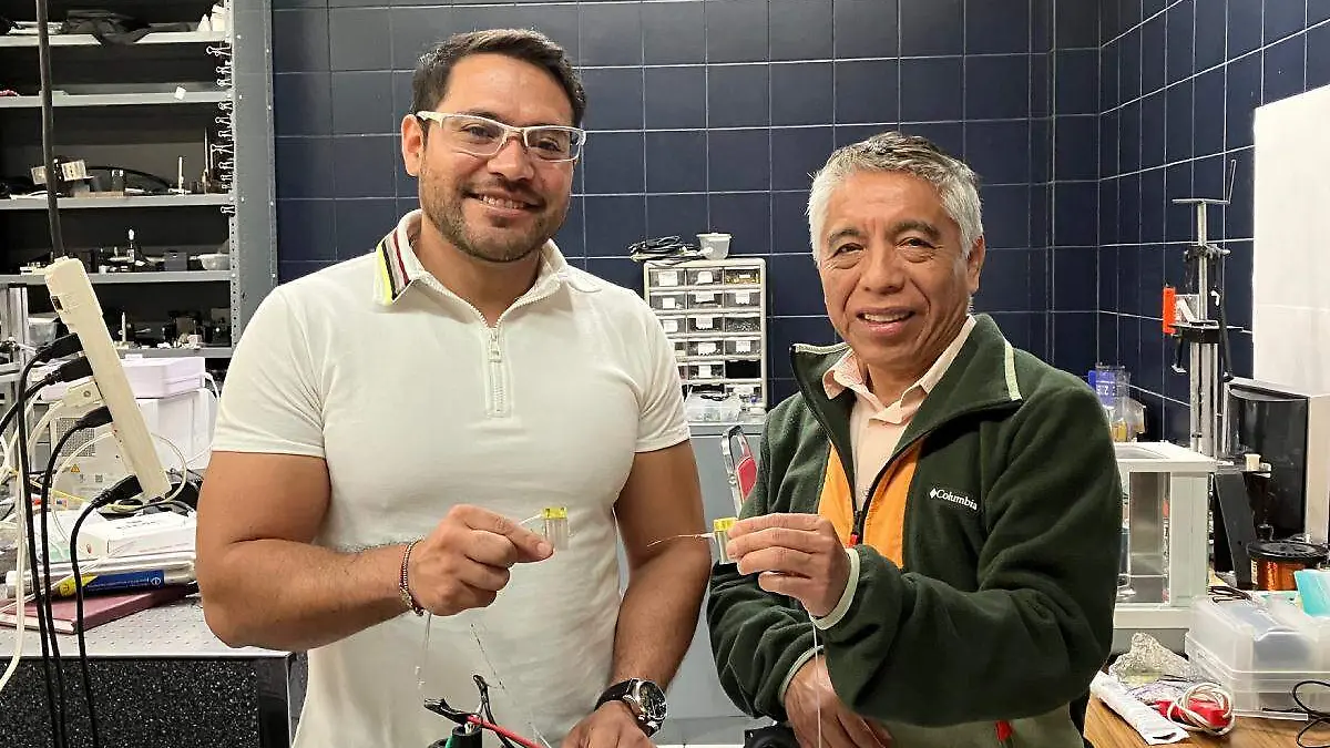 dipositivo inyector sin aguja cientificos a cargo