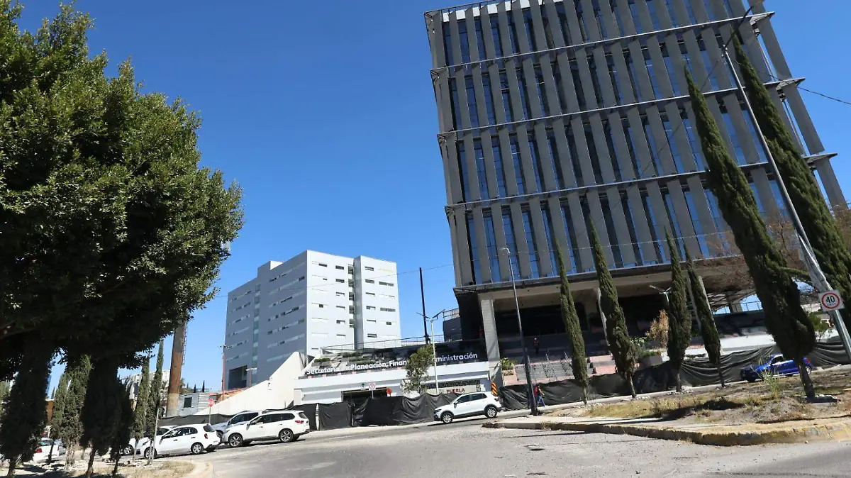 NUEVO EDIFICIO FINANZAS BIBIANAD 100226 05